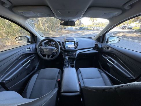 Used 2019 Ford Escape SE image 24
