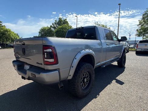 Used 2021 RAM 3500 Laramie w/ Night Edition AWD/4WD image 5