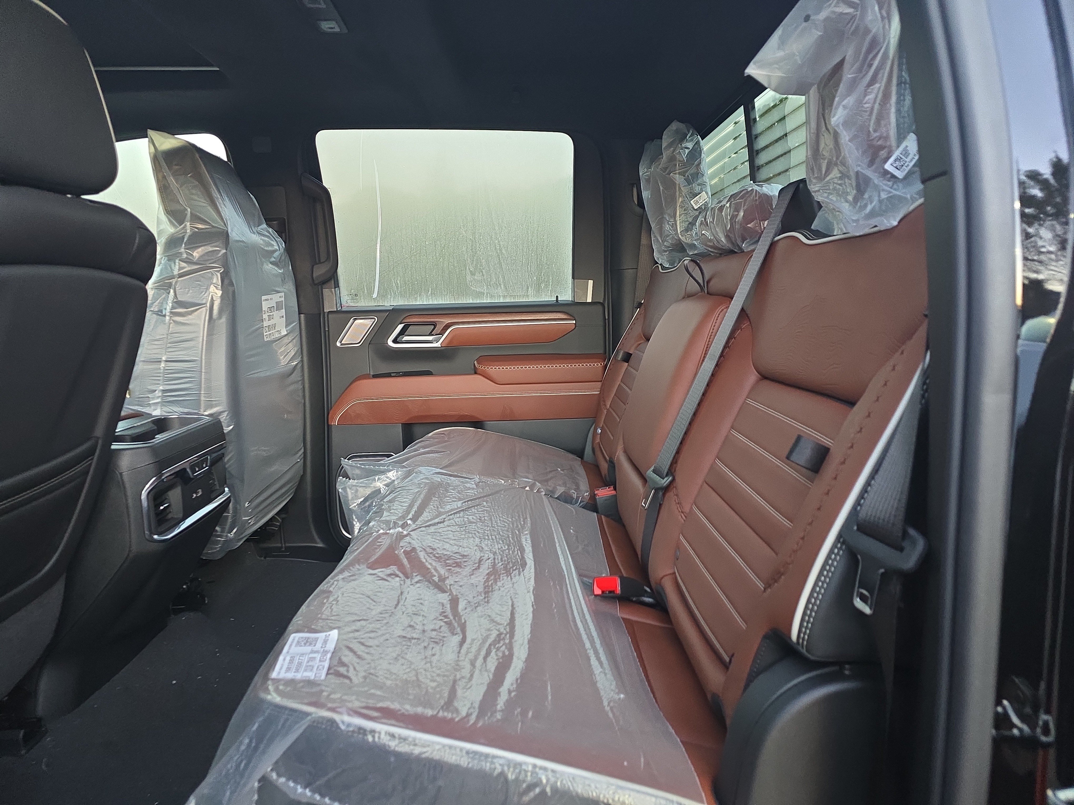 New 2026 GMC Sierra 3500 Denali Ultimate AWD/4WD image 14