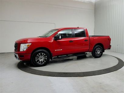 Used 2024 Nissan Titan SV w/ SV Convenience Package