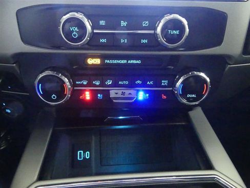 Used 2022 Ford F350 Lariat w/ Lariat Ultimate Package image 15