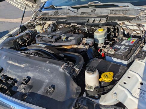 Used 2017 RAM 2500 Laramie AWD/4WD image 32