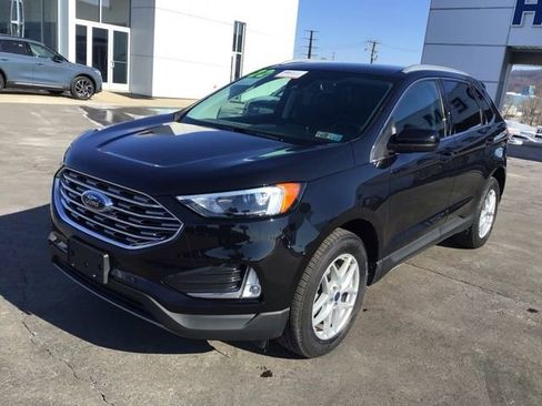 Certified 2022 Ford Edge SEL w/ Convenience Package image 2