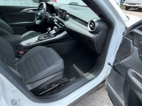 Used 2024 Alfa Romeo Tonale Sprint AWD/4WD image 19