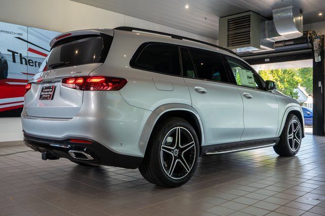 Certified 2026 Mercedes-Benz GLS 450 4MATIC image 6