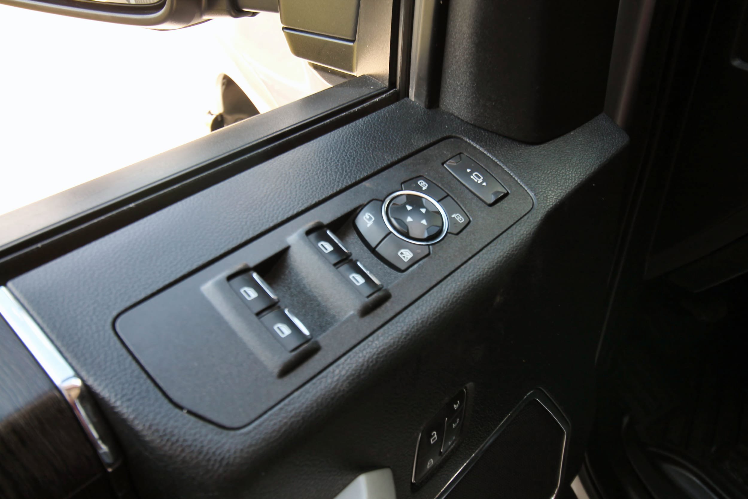 Used 2021 Ford F350 Lariat w/ Lariat Ultimate Package AWD/4WD image 20