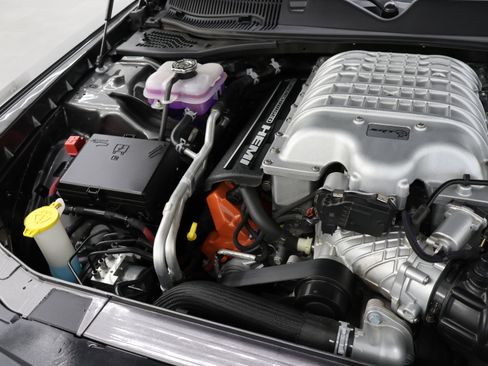 Used 2023 Dodge Challenger SRT Hellcat w/ Driver Convenience Group RWD image 18