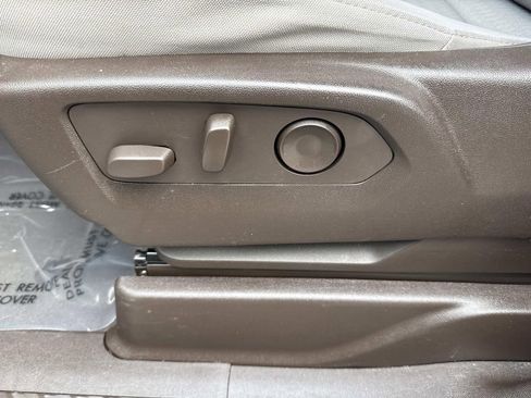 Used 2023 Chevrolet Tahoe LS image 26