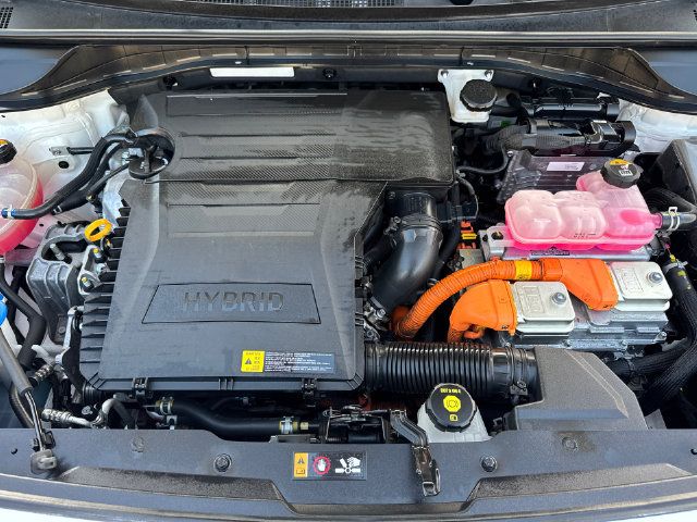 Used 2022 Kia Niro LXS w/ Digital Cluster Package FWD image 8