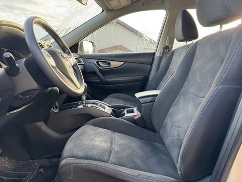 Used 2015 Nissan Rogue SV AWD/4WD image 4