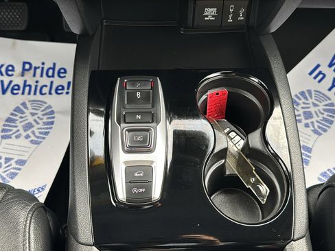 Used 2017 Honda Pilot Elite image 24