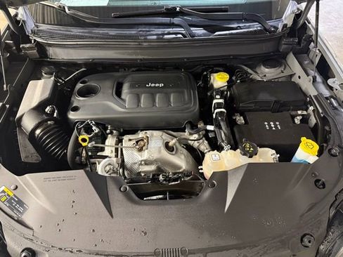 Used 2023 Jeep Cherokee Trailhawk w/ Sun & Sound Group image 31