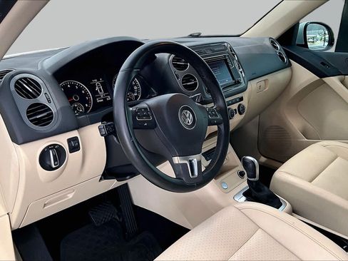 Used 2017 Volkswagen Tiguan S AWD/4WD image 18