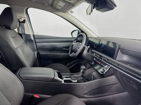 Used 2025 Hyundai Tucson SEL FWD image 32
