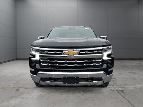 New 2026 Chevrolet Silverado 1500 LTZ w/ LTZ Premium Package AWD/4WD image 3