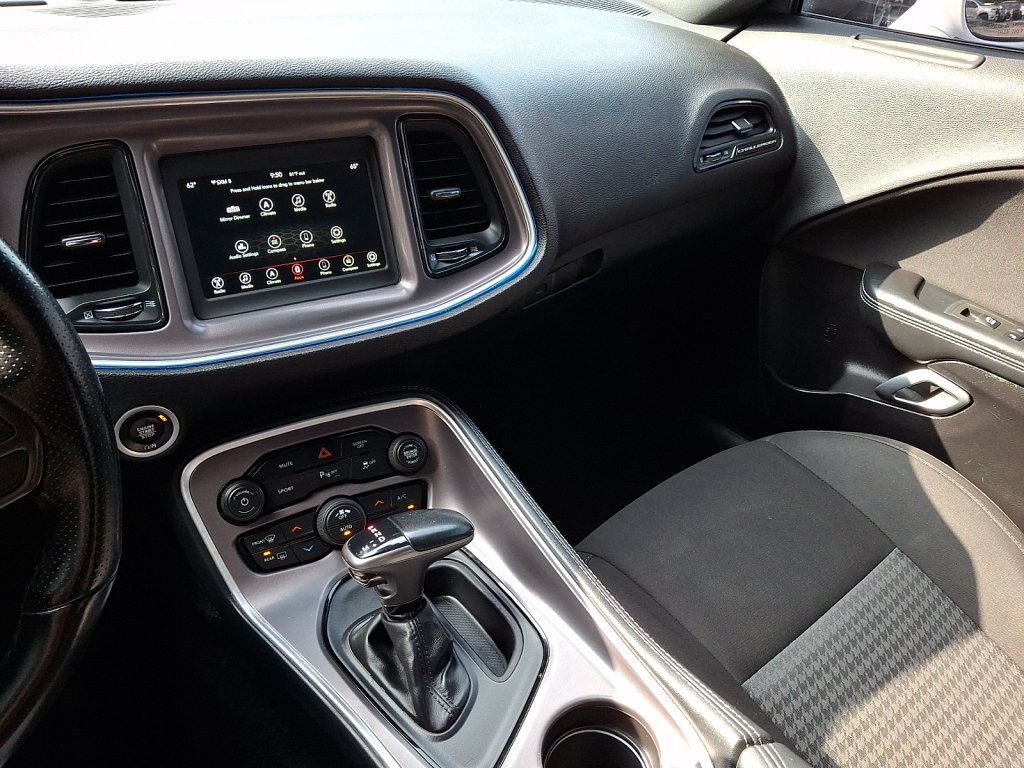 Used 2022 Dodge Challenger R/T RWD image 25