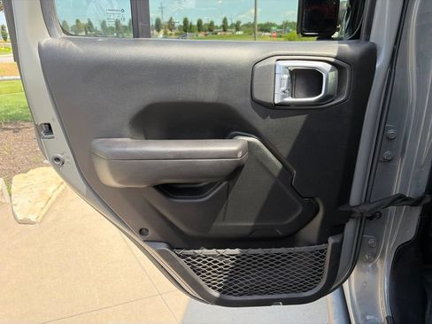 Used 2021 Jeep Wrangler Unlimited Sport AWD/4WD image 36
