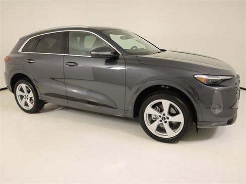 New 2025 Audi Q5 Premium Plus image 6