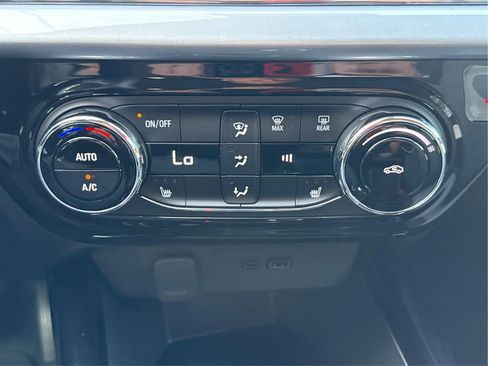 Used 2026 Chevrolet Trax LT w/ Driver Confidence Package FWD image 31