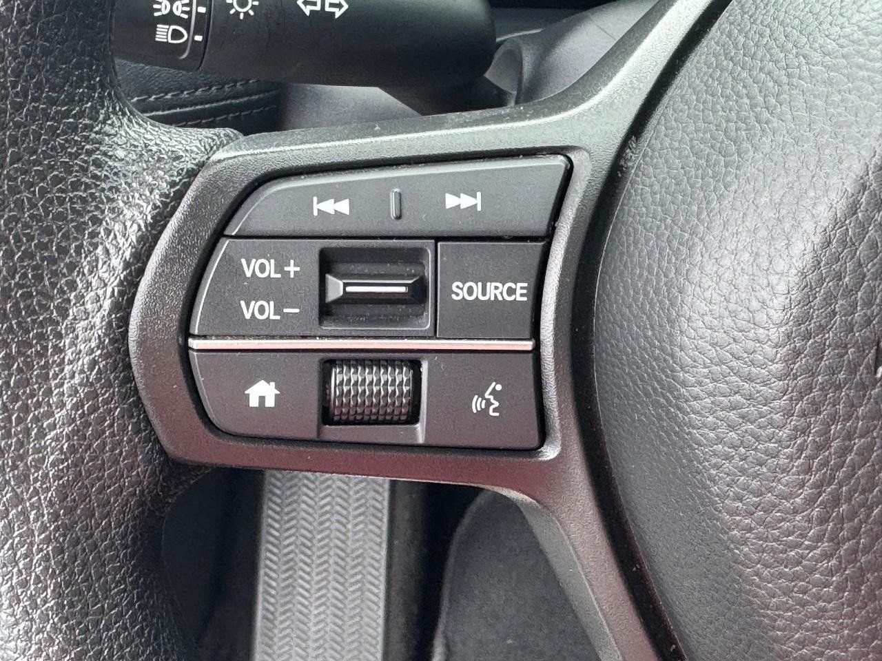 Certified 2025 Honda HR-V LX image 20