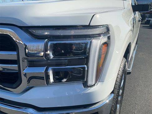 New 2026 Ford F150 Lariat image 9