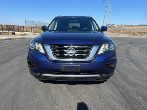 Used 2020 Nissan Pathfinder S AWD/4WD image 2