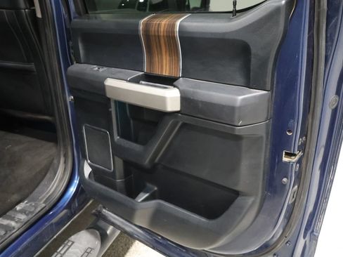 Used 2017 Ford F150 Lariat image 21