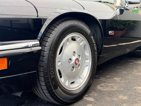 Used 1995 Jaguar XJS 4.0 Convertible RWD image 48