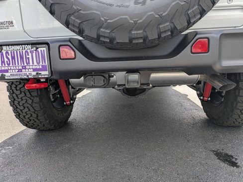 New 2025 Jeep Wrangler Rubicon w/ Technology Group image 33