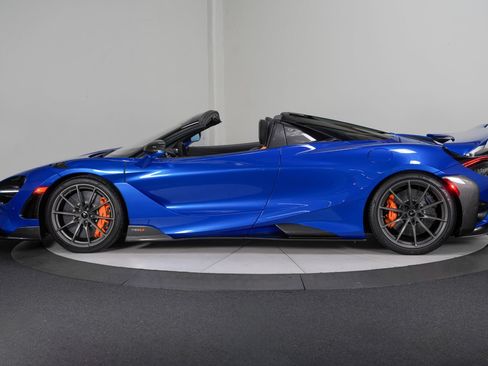 Used 2022 McLaren 765LT RWD image 9