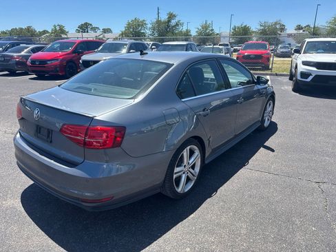 Used 2017 Volkswagen Jetta GLI FWD image 7