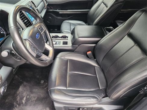 Used 2021 Ford Expedition XLT image 14