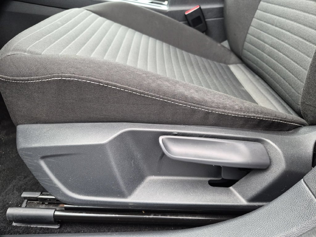 Used 2025 Volkswagen Jetta S FWD image 14