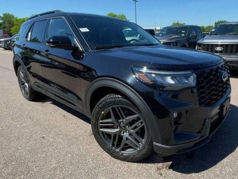 New 2026 Ford Explorer ST AWD/4WD image 8