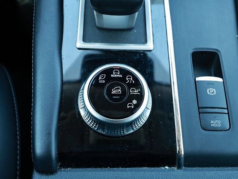 Used 2024 Mitsubishi Outlander SE FWD image 19