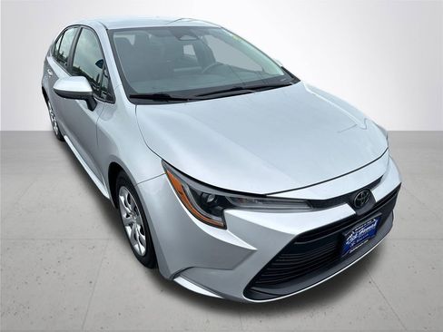 Used 2024 Toyota Corolla LE FWD image 4