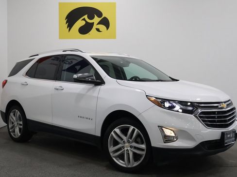 Used 2019 Chevrolet Equinox Premier image 2