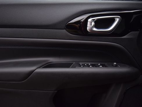 New 2026 Jeep Compass Limited image 29