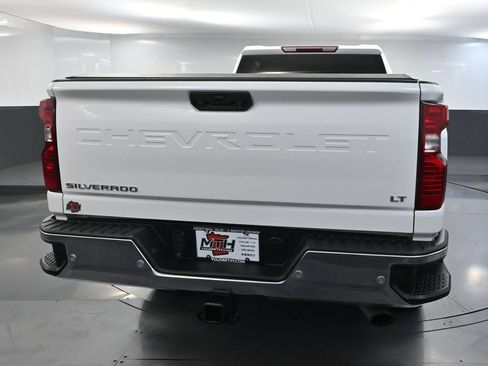 Used 2022 Chevrolet Silverado 2500 LT AWD/4WD image 7