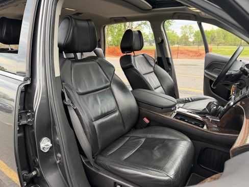Used 2011 Acura MDX w/ Technology Package AWD/4WD image 16