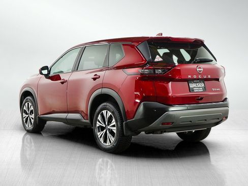 Used 2023 Nissan Rogue SV AWD/4WD image 3