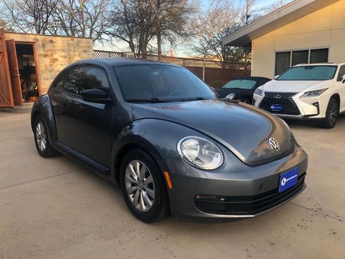 Used 2013 Volkswagen Beetle 2.5 image 2