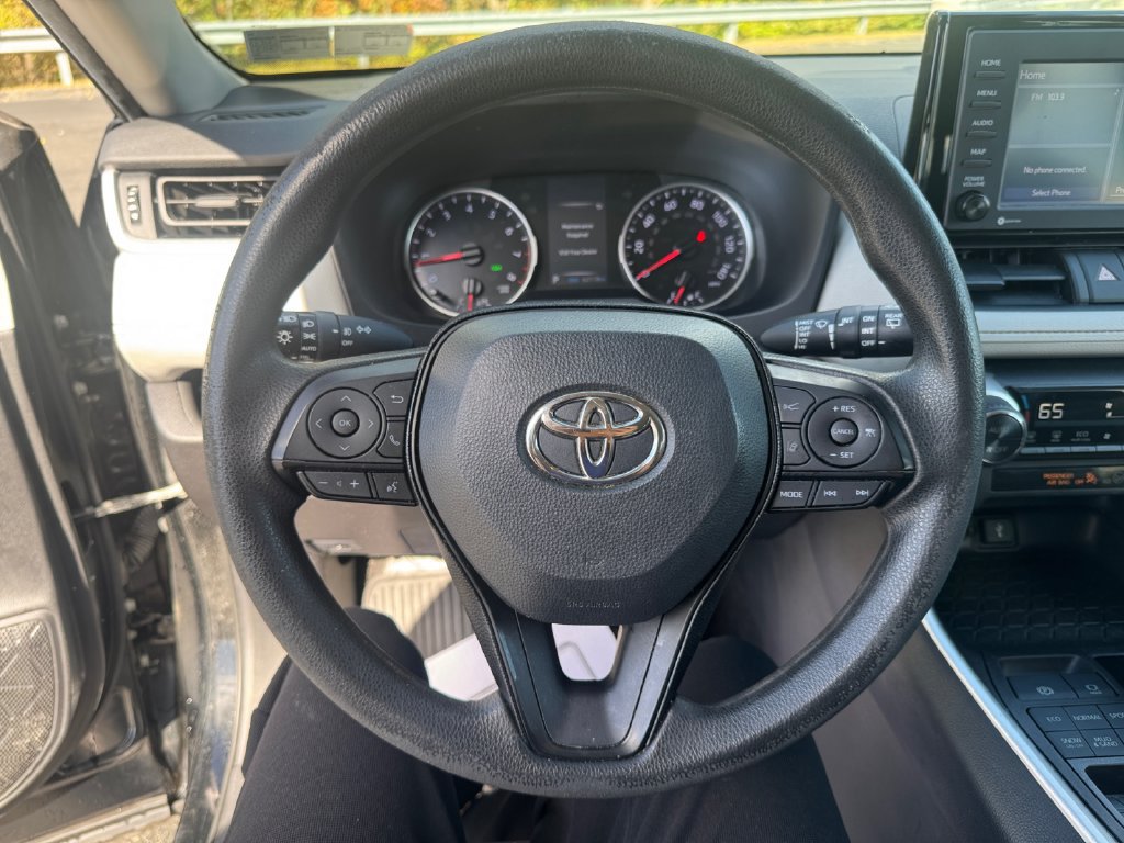 Used 2021 Toyota RAV4 XLE AWD/4WD image 15