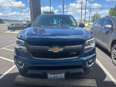 Used 2019 Chevrolet Colorado Z71 AWD/4WD image 2