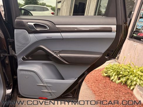 Used 2012 Porsche Cayenne Turbo AWD/4WD image 45