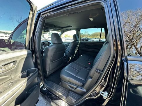 Used 2023 Honda Passport TrailSport image 18