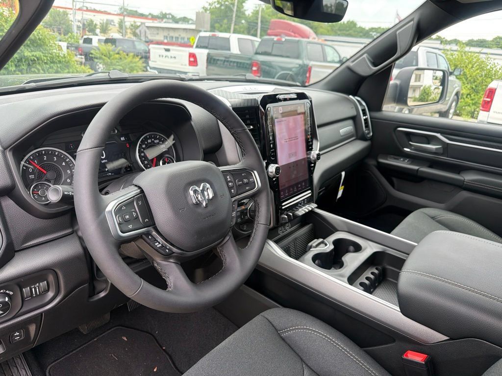 New 2026 RAM 1500 Big Horn AWD/4WD image 11
