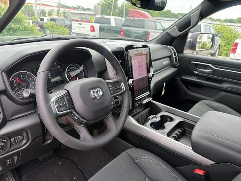 New 2026 RAM 1500 Big Horn AWD/4WD image 11