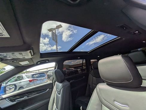 Certified 2024 Cadillac XT6 Premium Luxury image 18