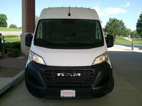 Used 2023 RAM ProMaster 2500 FWD image 3